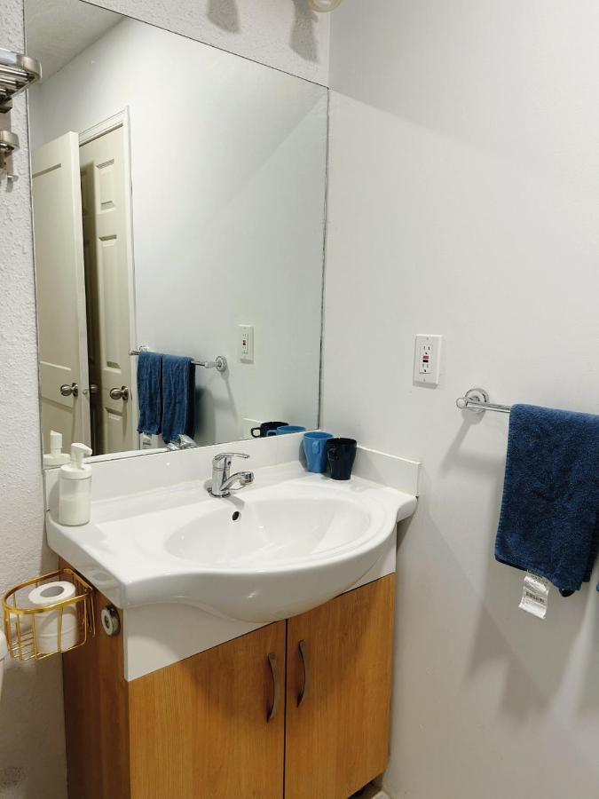 Private Suite With Separated Entrance Monica'S Home Ричмънд Екстериор снимка